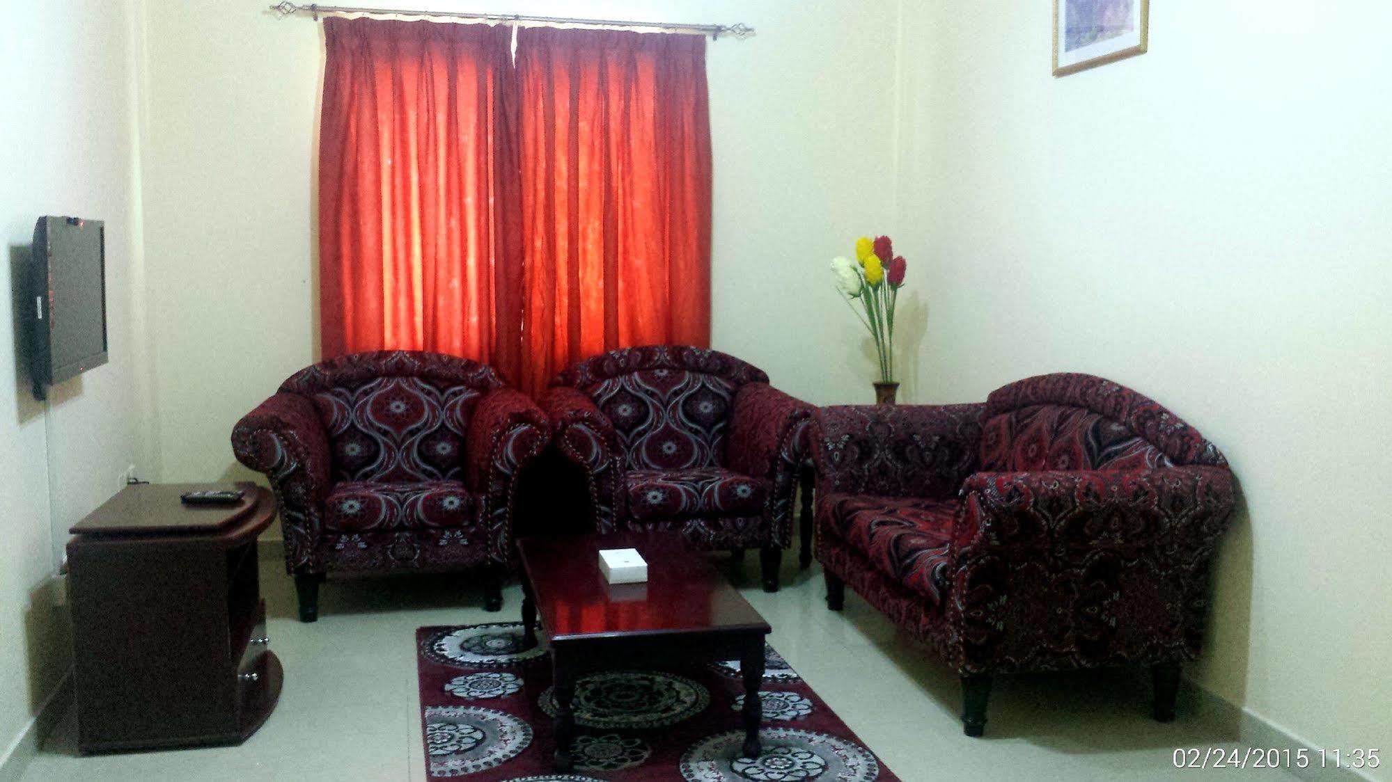 Al Reem Hotel Apartments - BAITHANS Schardscha Exterior foto