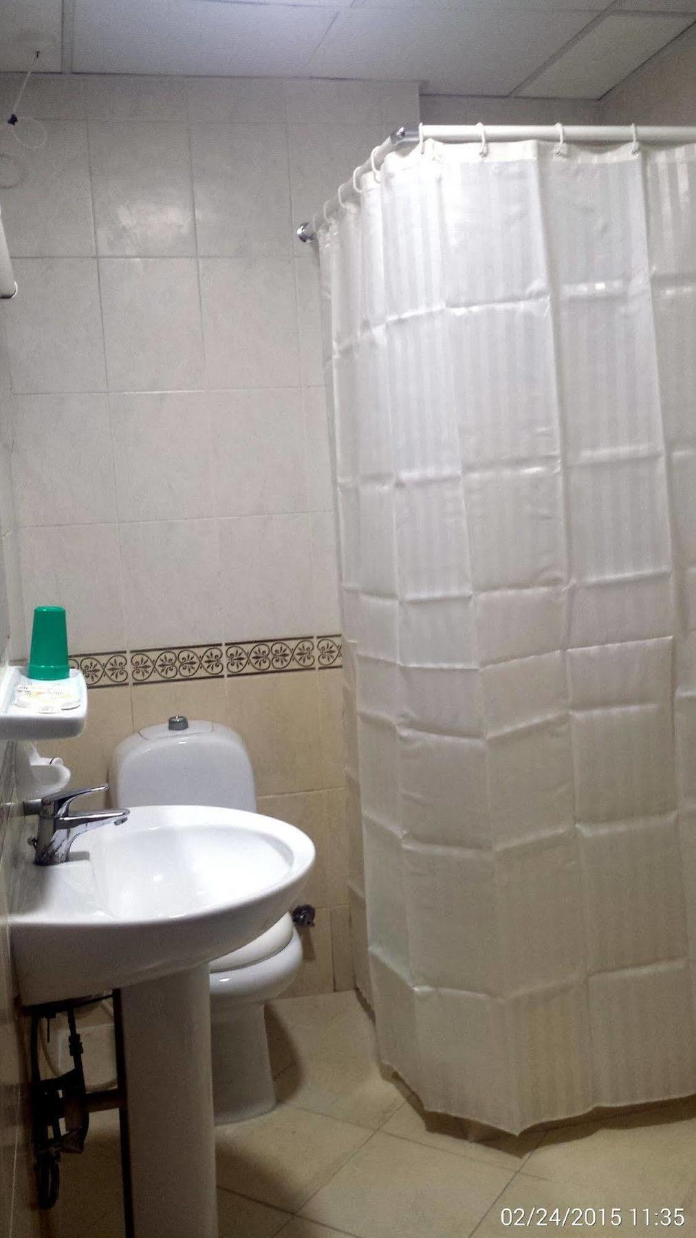 Al Reem Hotel Apartments - BAITHANS Schardscha Exterior foto