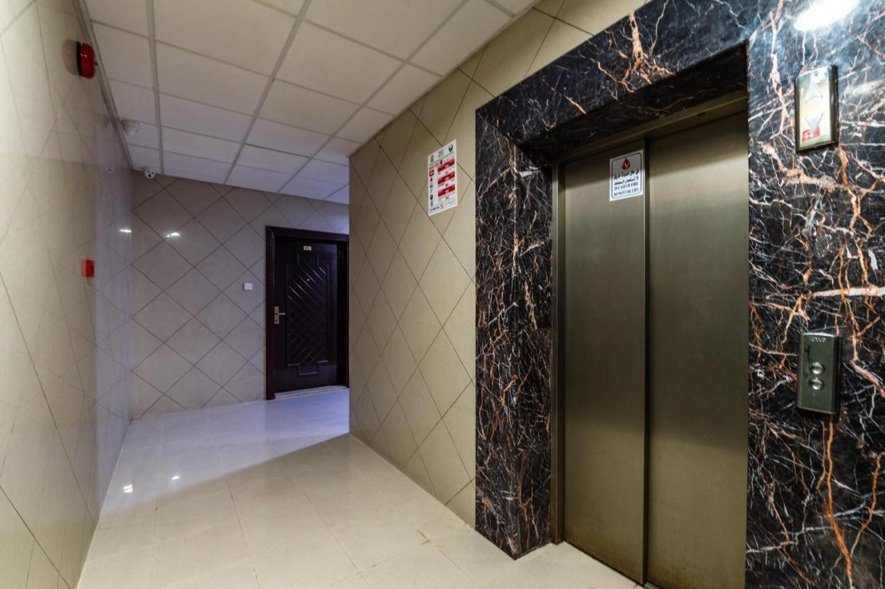 Al Reem Hotel Apartments - BAITHANS Schardscha Exterior foto